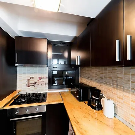 Homelike Central - Old Town Apartment *