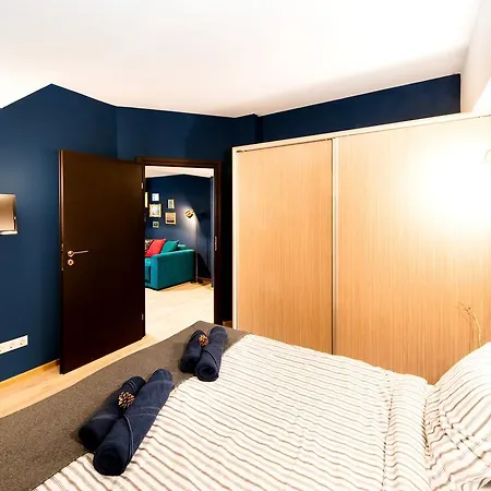 Homelike Central - Old Town Apartment *